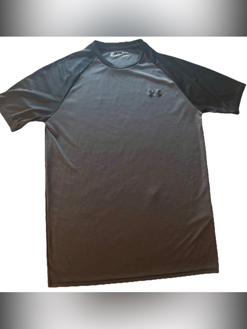Under Armour HeatGear Men's Small Gray Athletic Performance T Shirt Loose Fit